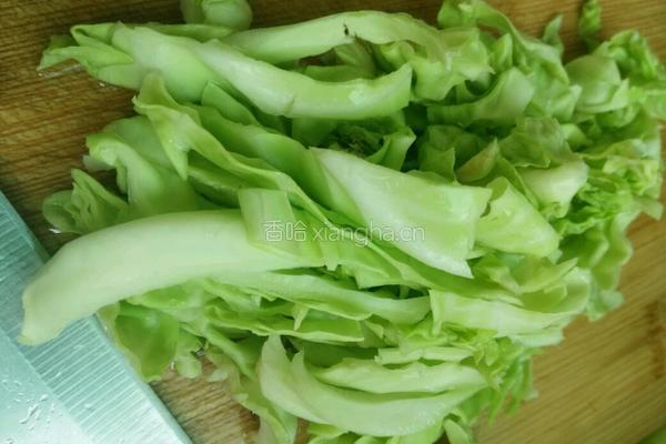 包菜炒饭的做法图解2