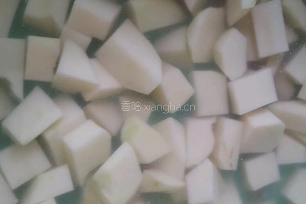 简单的土豆炖鸡腿的做法图解3