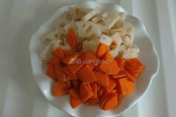 藕片炒肉丁的做法图解2