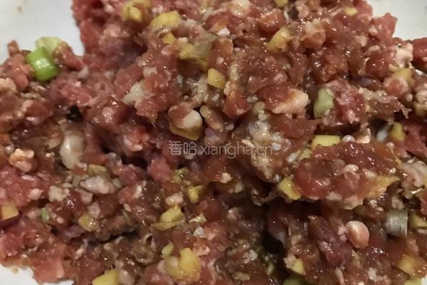 羊肉丸子萝卜汤的做法图解1