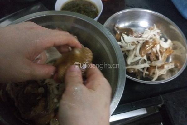 电饭煲版手撕鸡的做法图解6