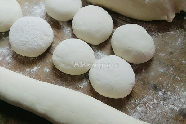 酸菜盒子的做法图解2