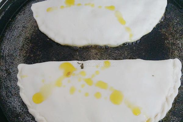 酸菜盒子的做法图解7