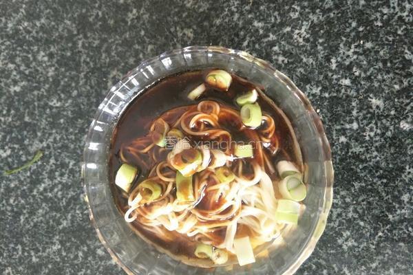 葱油拌面的做法图解8