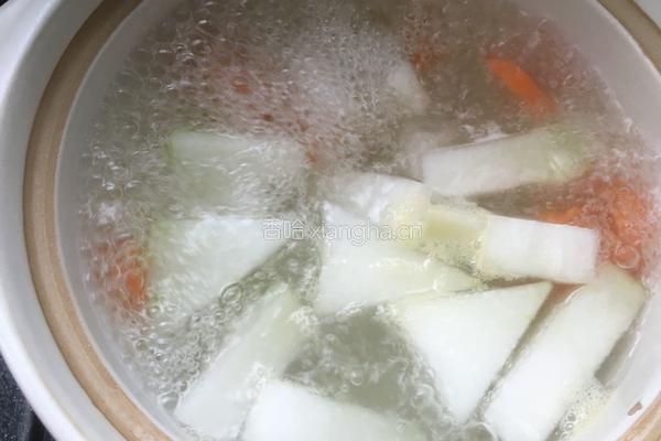 鲫鱼豆腐冬瓜汤的做法图解8