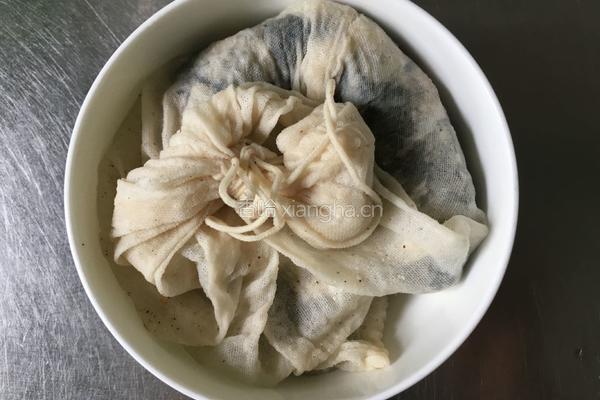鲫鱼豆腐冬瓜汤的做法图解11