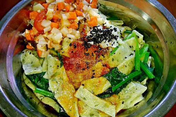 手擀菠菜面片的做法图解4