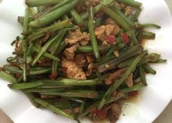 水芹菜炒肉