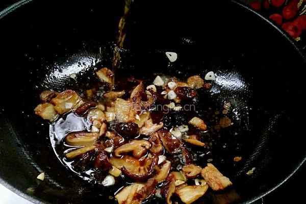 香菇炒小白菜的做法图解8