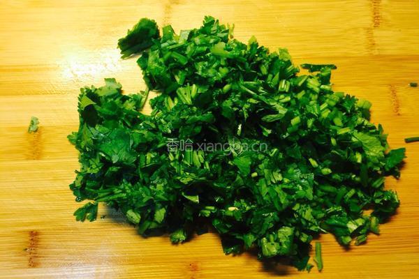 冬瓜汆香菜丸子汤的做法图解2