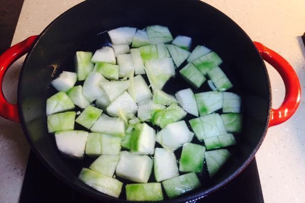 冬瓜汆香菜丸子汤的做法图解11