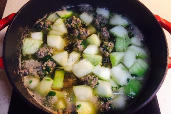 冬瓜汆香菜丸子汤的做法图解15