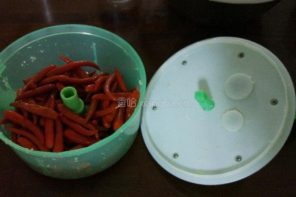 泡椒酱的做法图解1