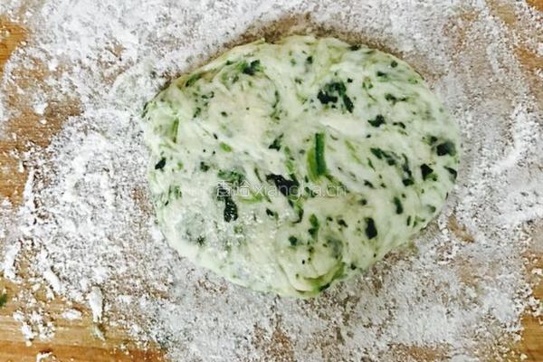 菠菜虾皮饼的做法图解5