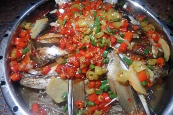 粉丝剁椒鱼头的做法图解7