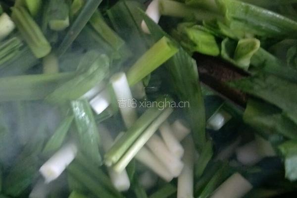 蒜苗抄鹅蛋的做法图解6