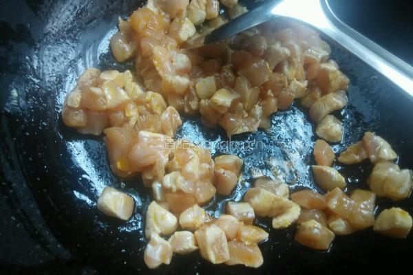 辣子鸡丁的做法图解7