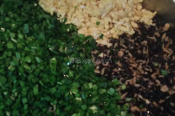 韭菜三鲜水饺的做法图解5