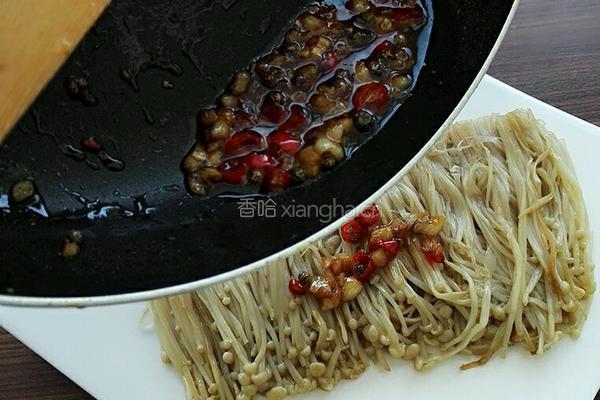 剁椒金针菇的做法图解6