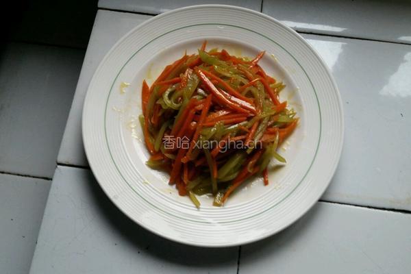双色炒丝的做法图解1
