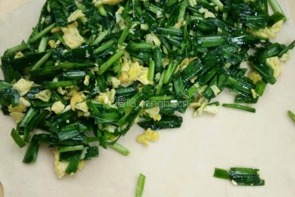 韭菜盒子的做法图解5