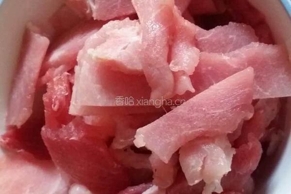 绿甘蓝炒粉条的做法图解3