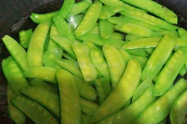 川肠烩荷兰豆的做法图解5