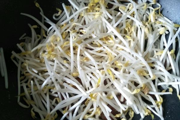 香肠孜然炒面的做法图解5