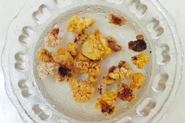 雪莲子桃胶玫瑰糖水的做法图解4