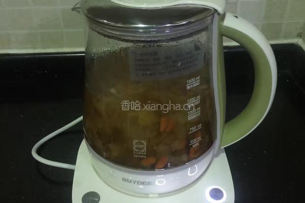 雪莲子桃胶玫瑰糖水的做法图解5