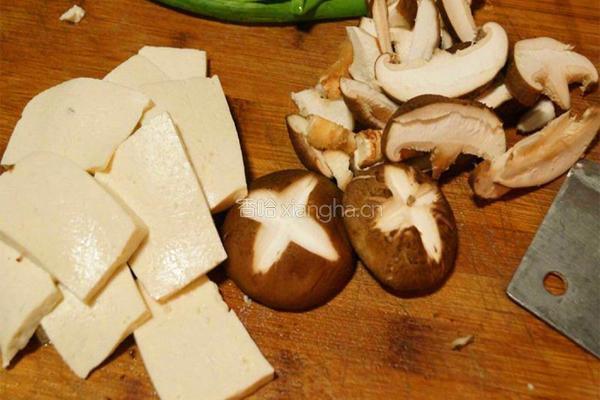 鲫鱼豆腐汤的做法图解5