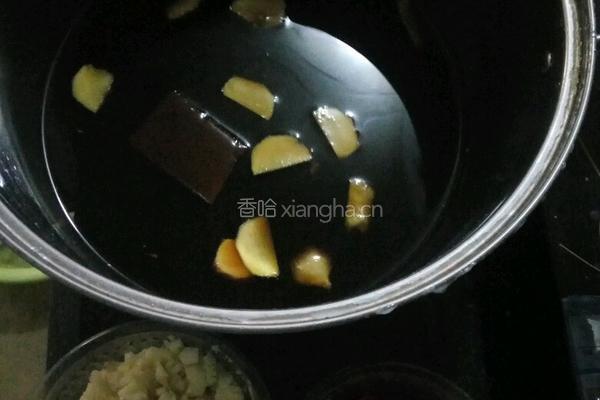 蒜香辣鸡爪的做法图解5