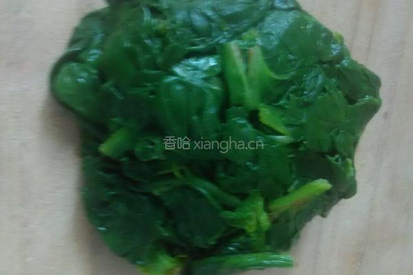 菠菜面团的做法图解1
