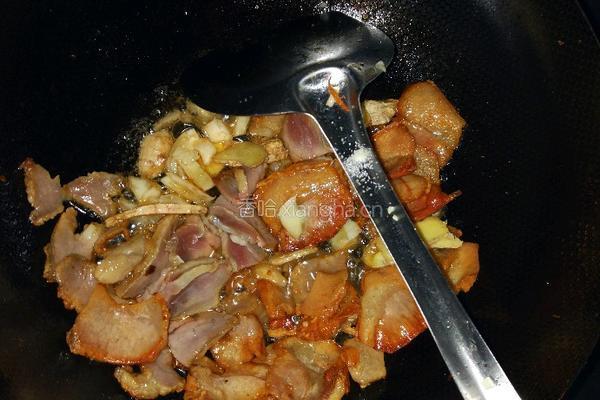 腊肉烧土豆的做法图解3