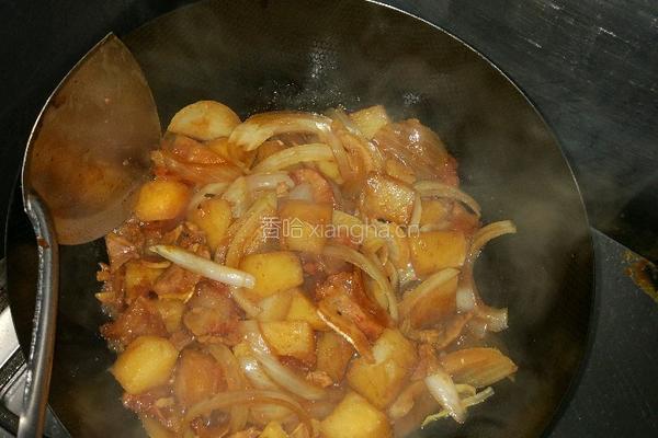 腊肉烧土豆的做法图解7