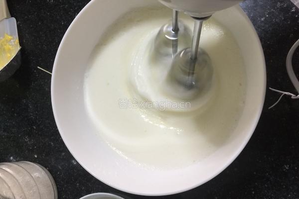 黑提苹果酱蛋糕卷（此配料为26*30左右两烤盘的量）的做法图解3