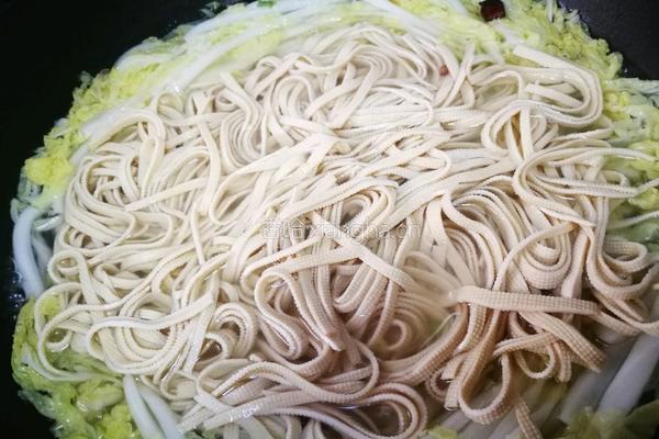「Cathy边吃边营养」上汤娃娃菜营养优化版的做法图解11
