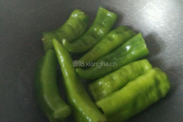 虎皮尖椒的做法图解2