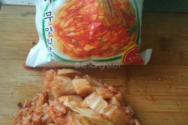 辣白菜炒五花肉土豆片的做法图解3