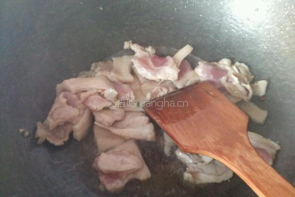 辣白菜炒五花肉土豆片的做法图解5