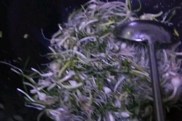 芊蔴蒜炒鸡蛋的做法图解15