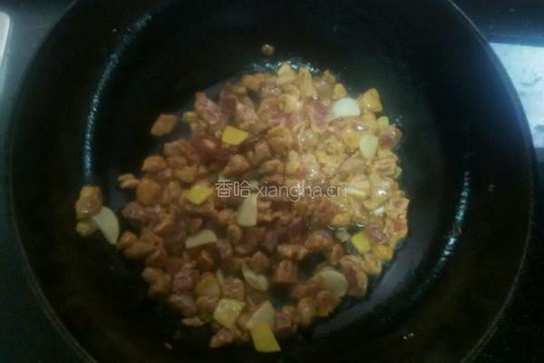 莲藕豌豆爆肉丁的做法图解10