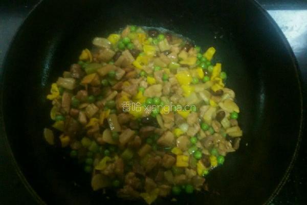 莲藕豌豆爆肉丁的做法图解11