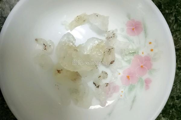 冰糖雪燕的做法图解1