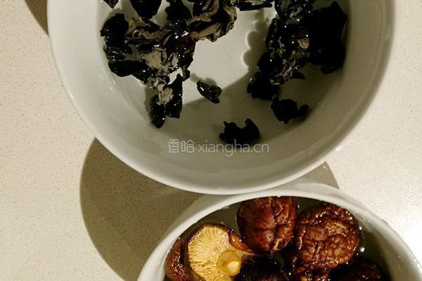奥尔良蒸鸡腿的做法图解1