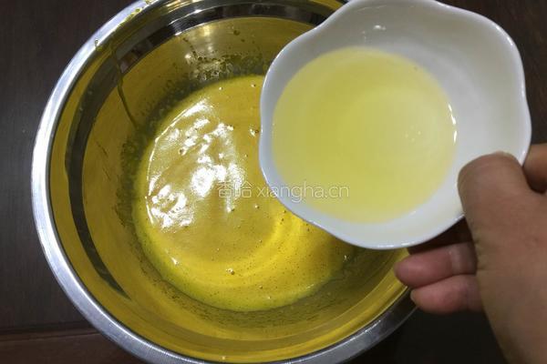 菠菜戚风蛋糕的做法图解6