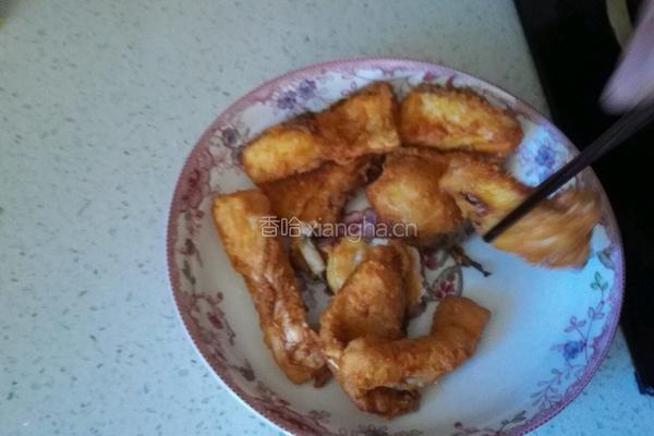 油炸香稣鱼排的做法图解5