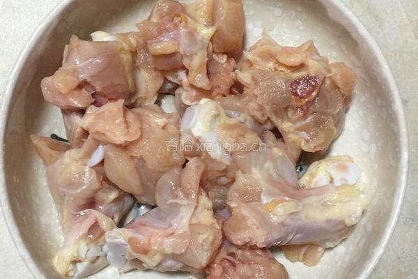 土豆烧鸡饭的做法图解1