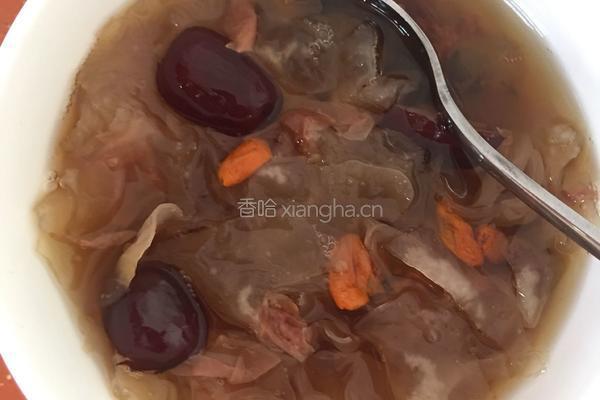 玫瑰花银耳红枣枸杞红糖莲子汤的做法图解6