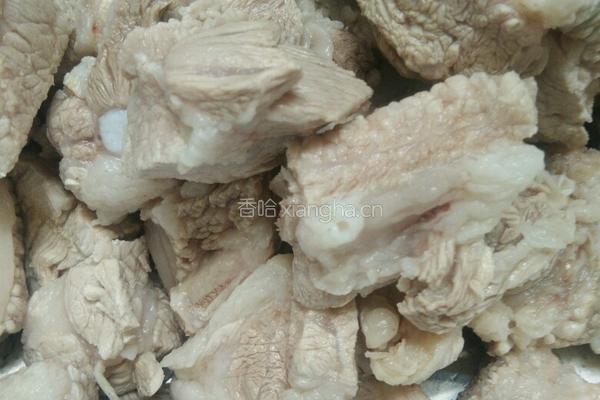 菠萝排骨喜欢西红柿的做法图解2